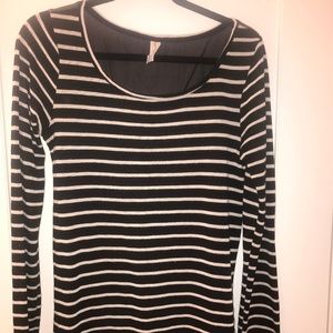 Neesh Anthropologie long sleeve top sz M